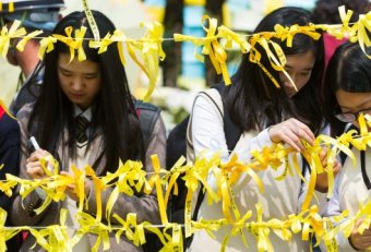 Yellow ribbons South Korea ferry